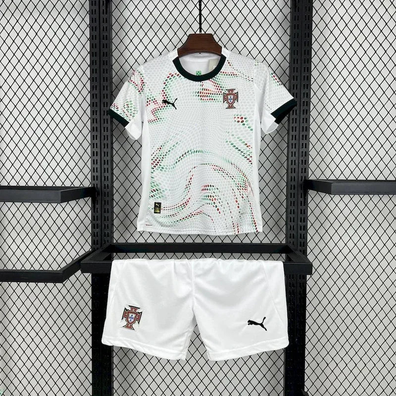 Kit Enfant Portugal Extérieur 2025/2026