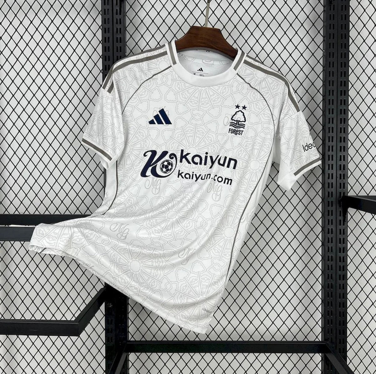 Nottingham Forest 2025/26 Extérieur