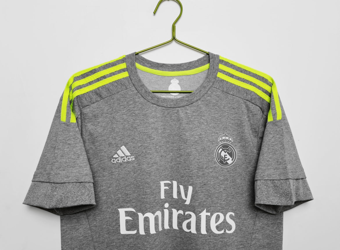 Real Madrid 2015/16 Extérieur