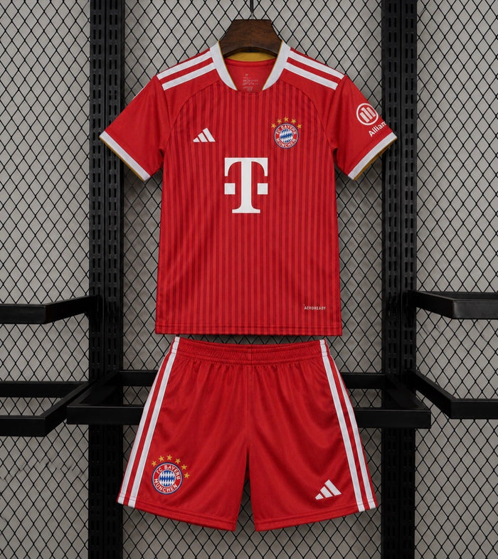 Kits Enfants FC Bayern 2026/27 Domicile