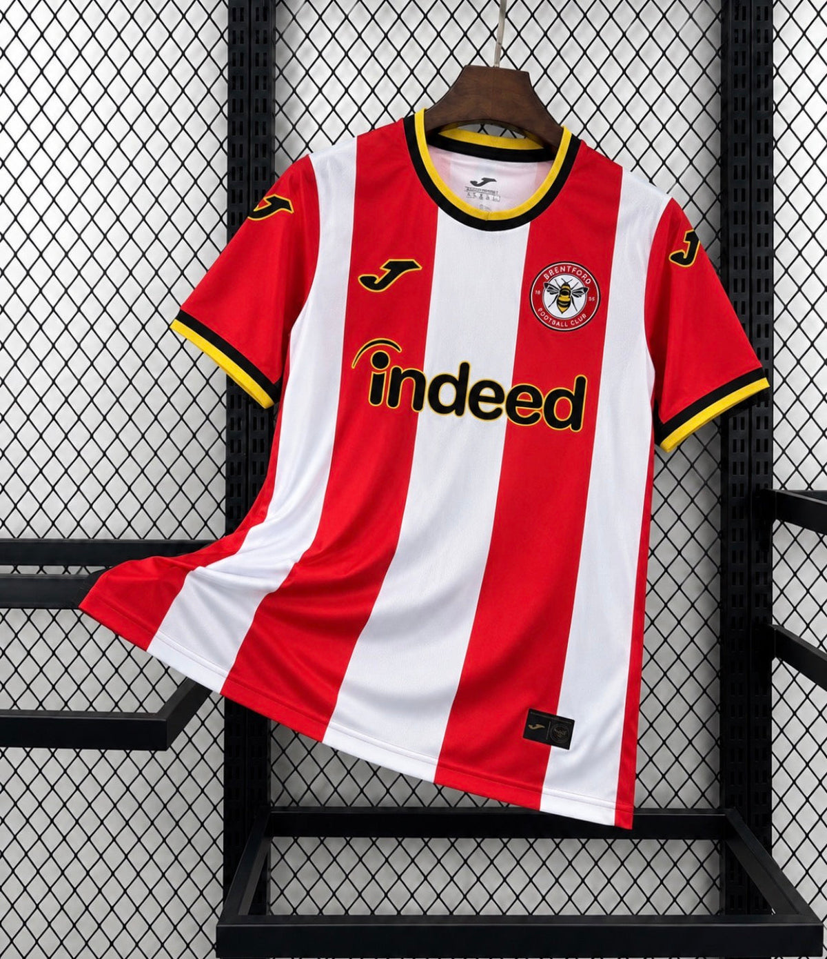Brentford 2026/27 Domicile