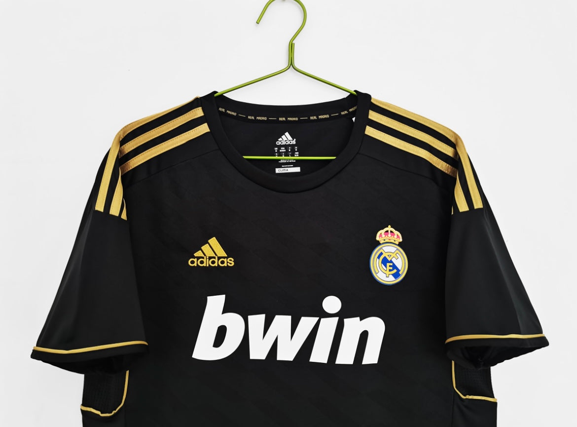 Real Madrid 2011/12 Extérieur