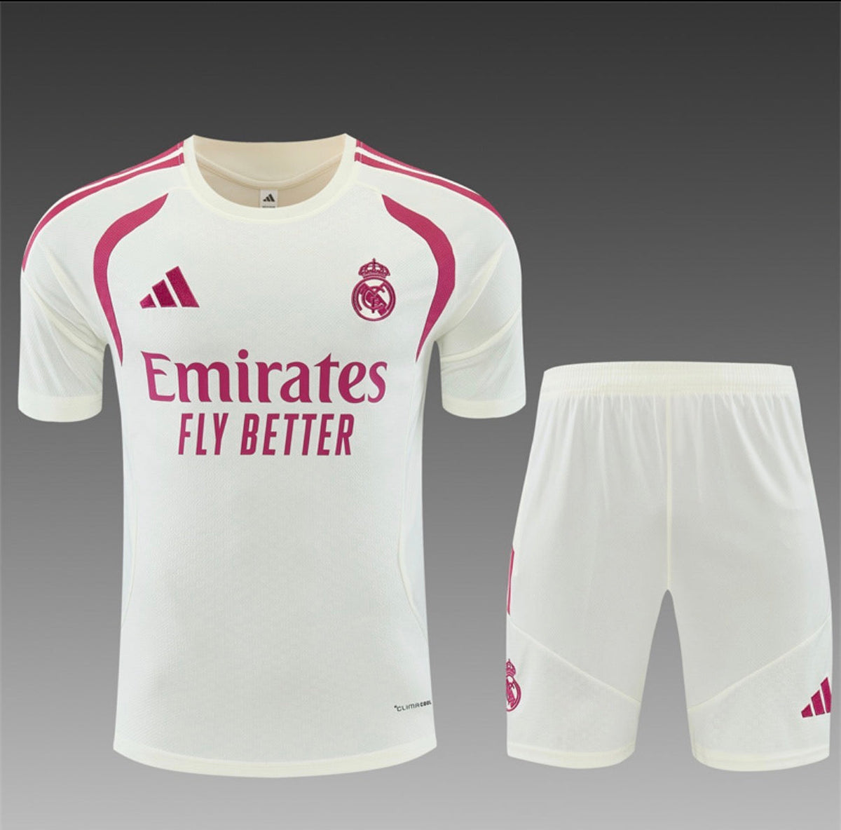 Ensemble Maillot + Short Real Madrid Total Écru 2026/27
