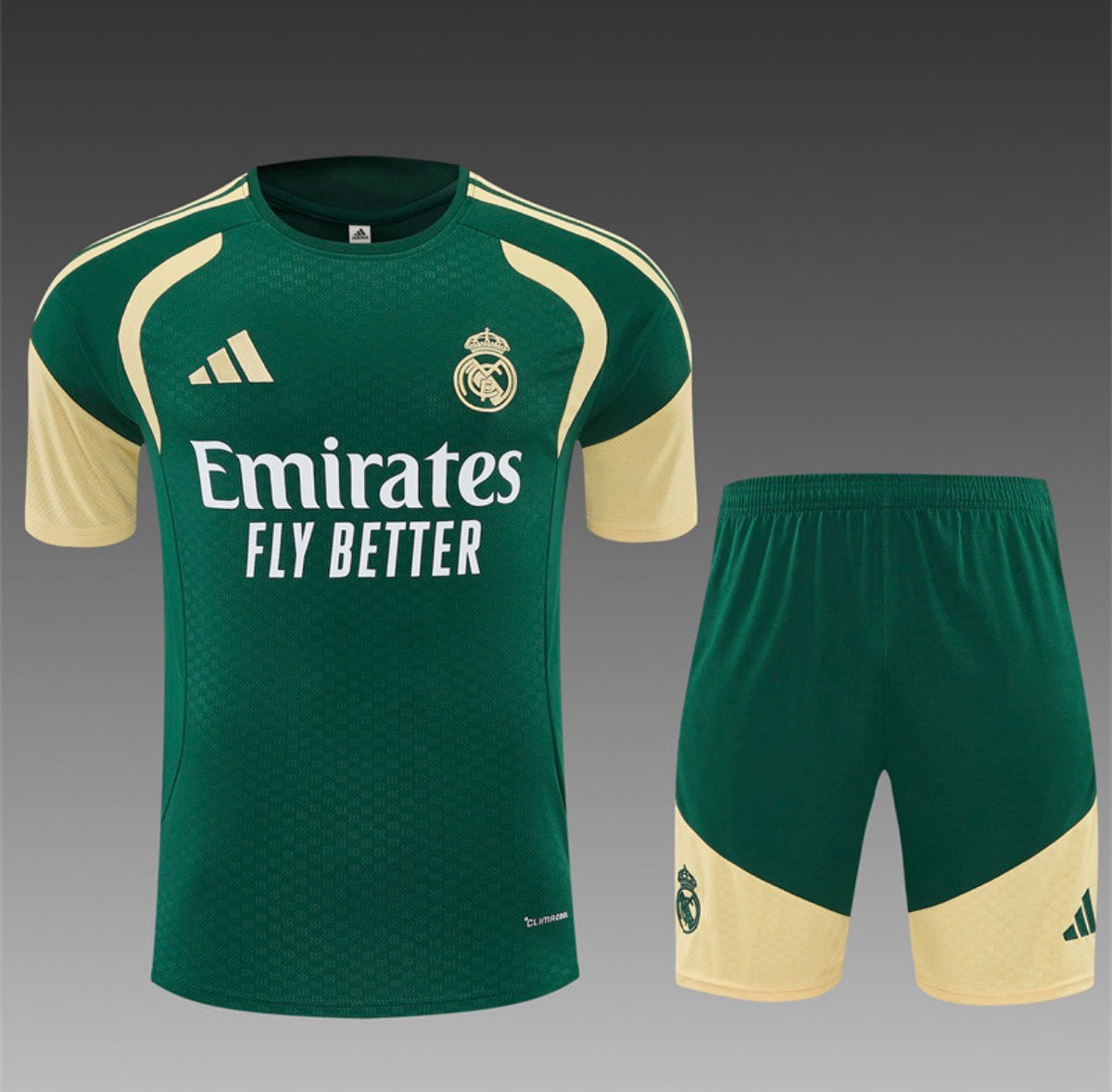 Ensemble Maillot + Short Real Madrid Entraînement Vert/Écru 2026/27